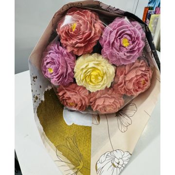 Шоколадные пионы 7 штук. 550 гр.